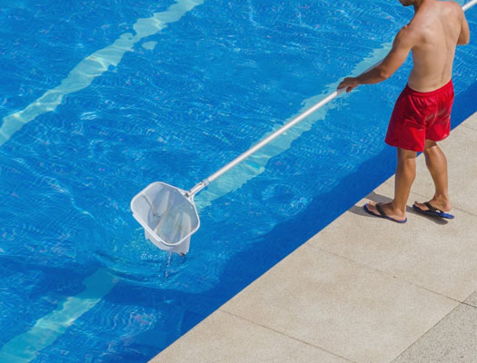 socorristas mantenimiento de piscinas malaga